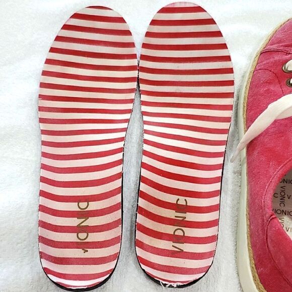 Vionic Pink Sneakers with White Laces - Picture 7 of 10